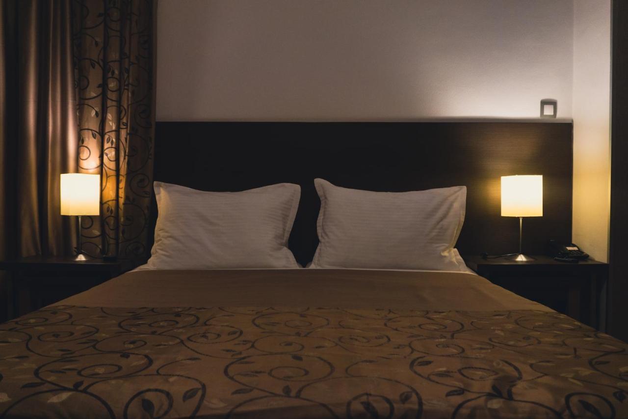 Divan Hotel 3*